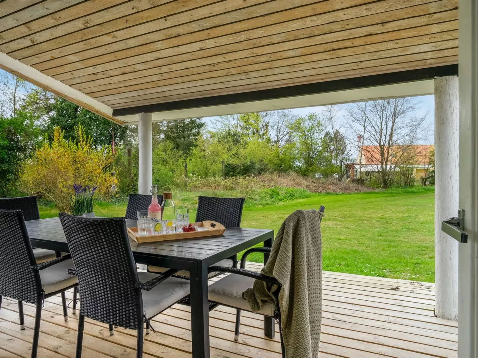 "Alkil" - 350m to the fjord-Buiten