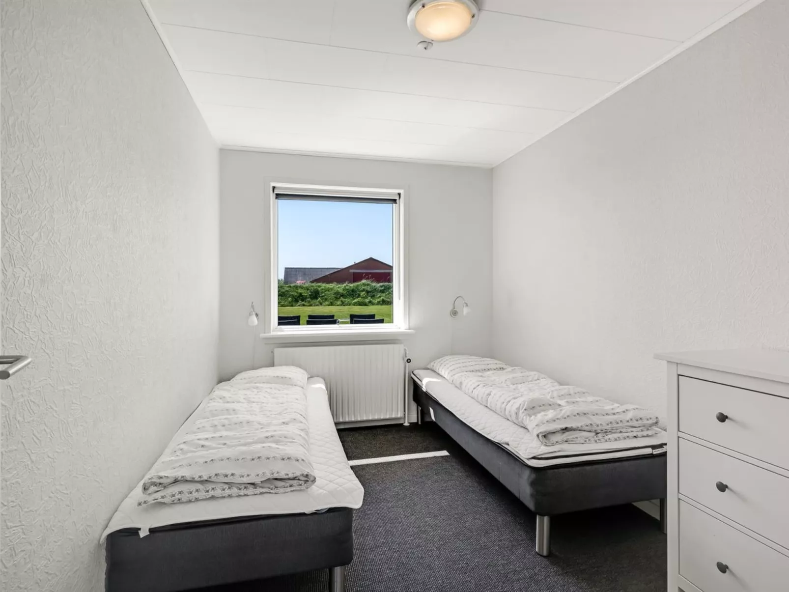 "Germund" - 770m from the sea-Binnen