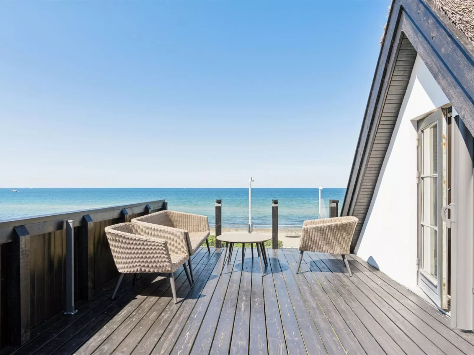 "Susan" - 20m from the sea-Buiten