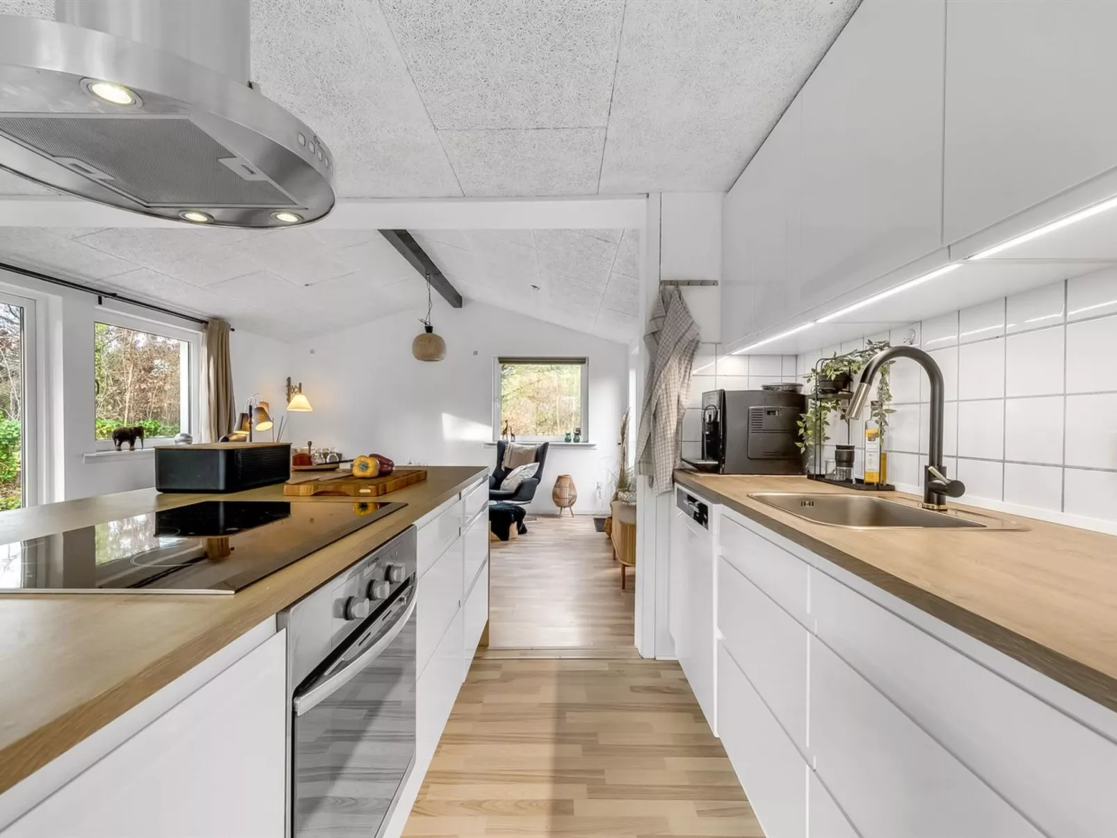 "Tiina" - 500m to the fjord-Binnen