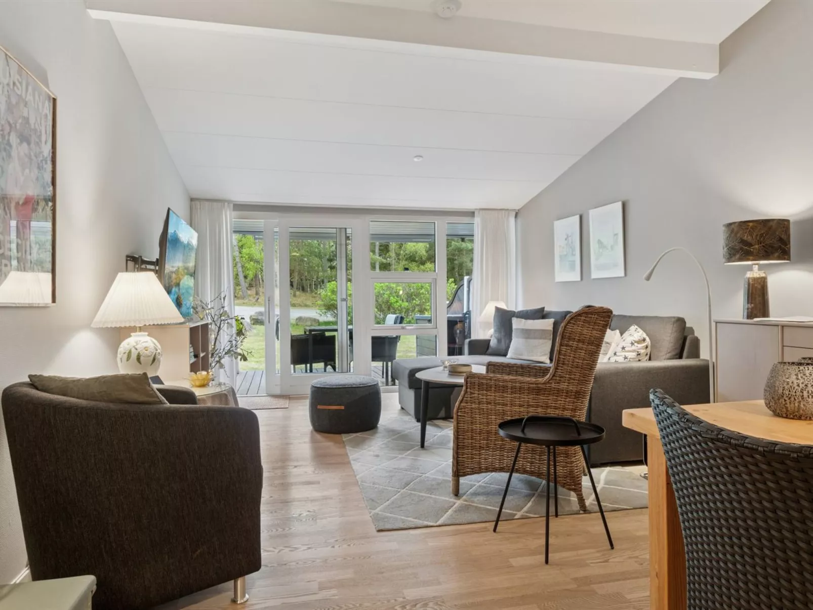 "Emppu" - 300m from the sea-Binnen