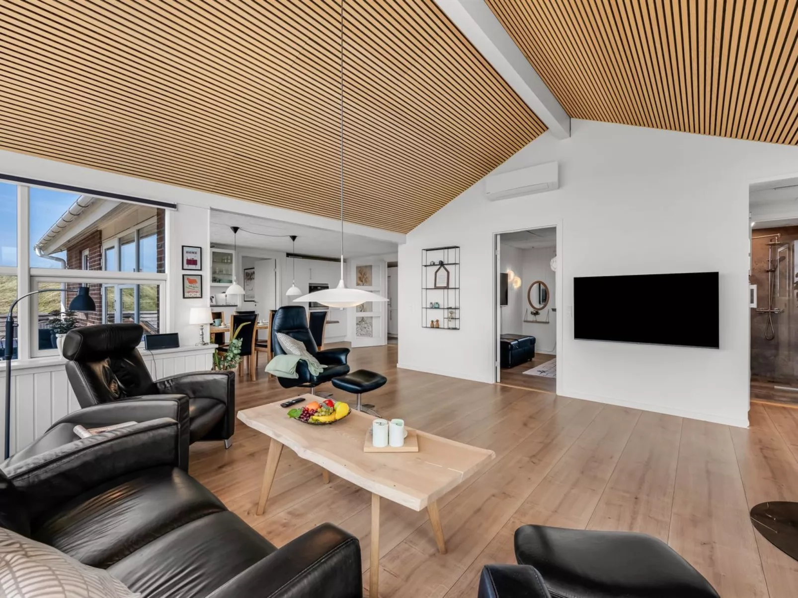 "Ema" - 500m from the sea-Binnen