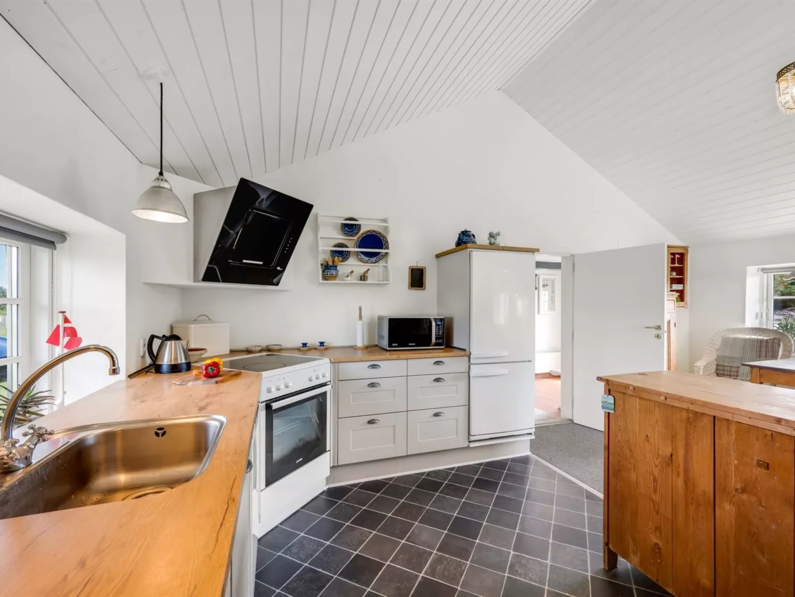 "Reinhard" -  from the sea-Binnen