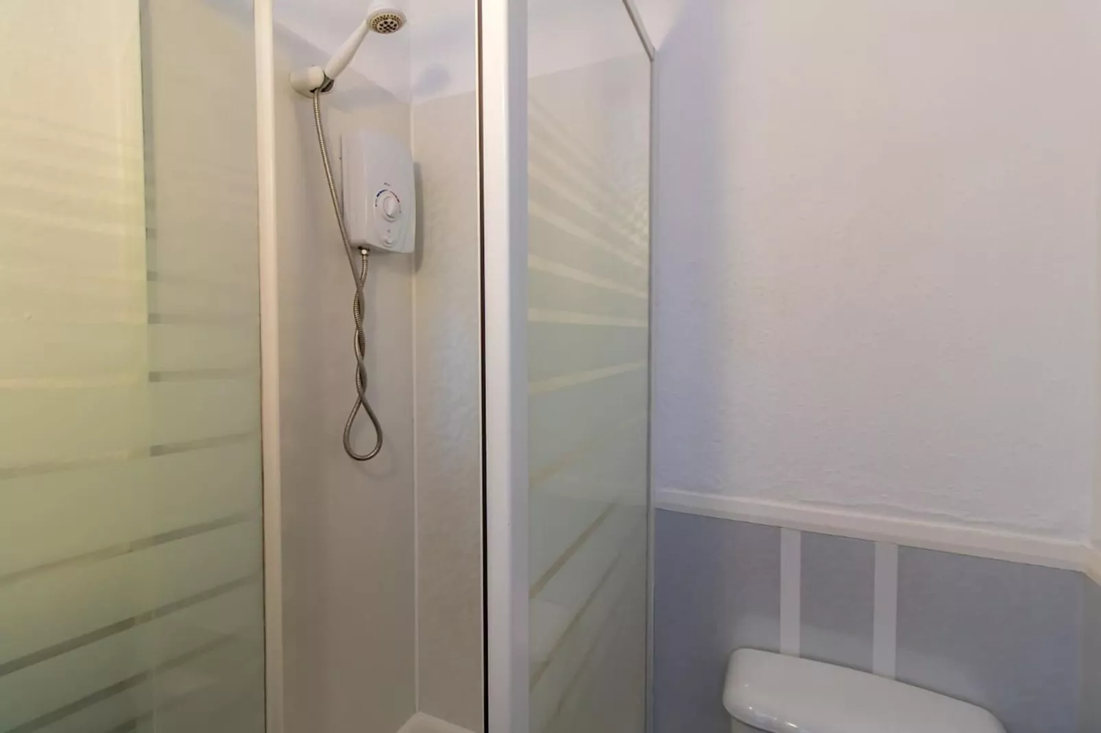 Standard Family of 3 Room-Badkamer