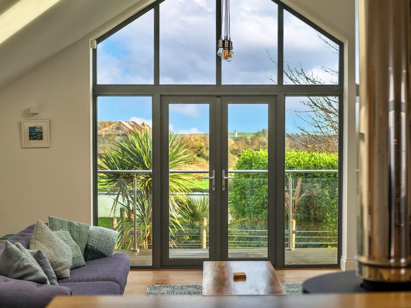 Dingles Cottage-Buiten