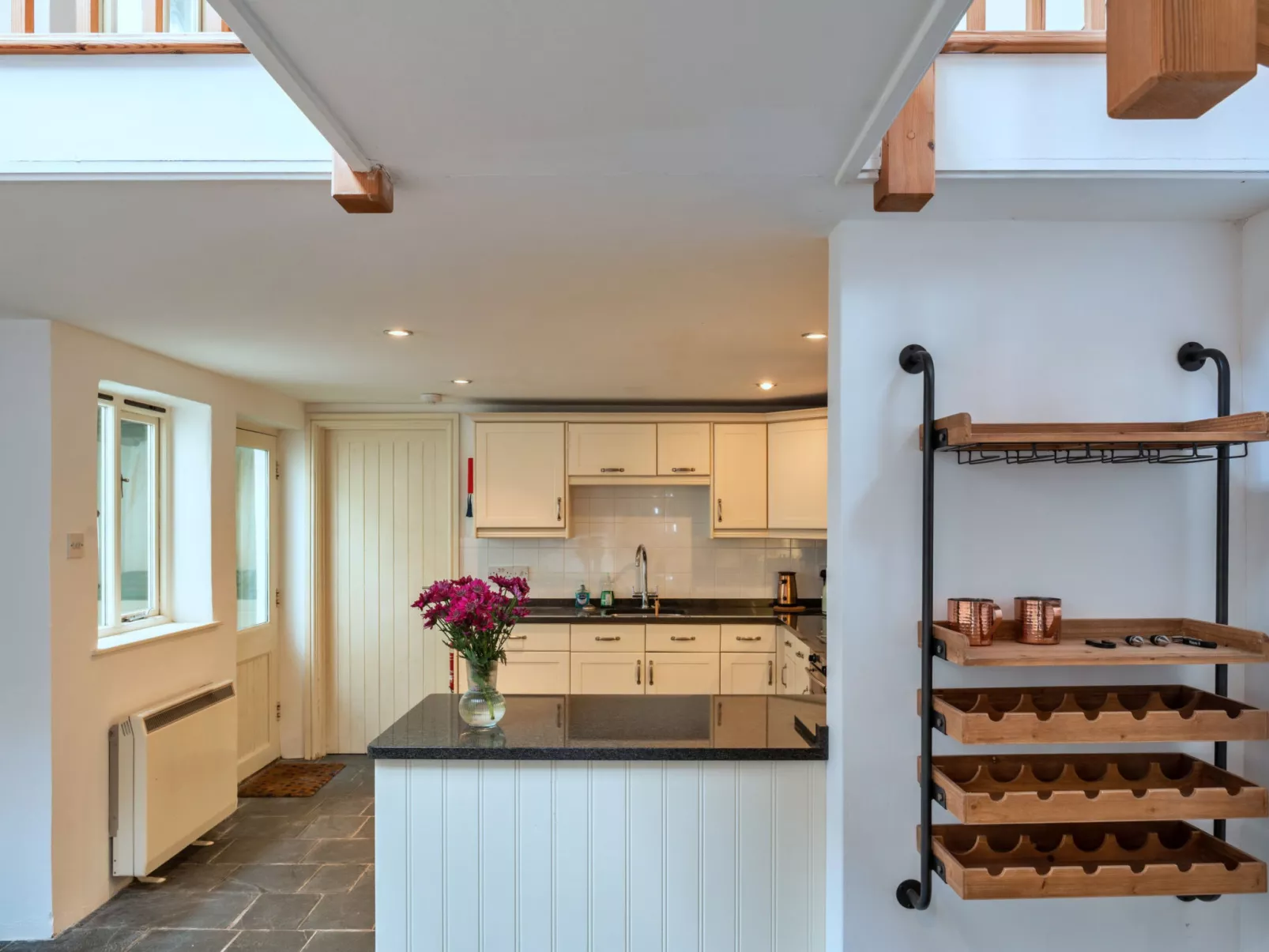 The Old Store-Binnen