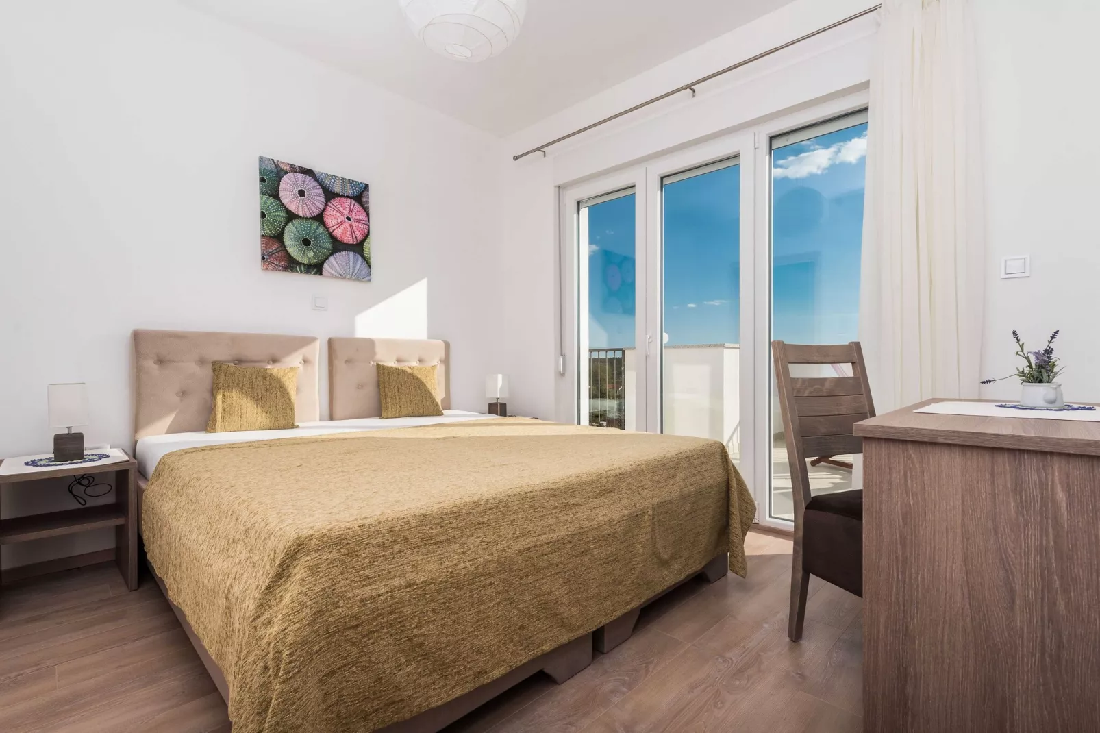 Luxury Escape with Swimming Pool & Modern Design - Comfort Four Bedroom Villa with Sea View and Private Pool ( Villa 7)-Slaapkamer