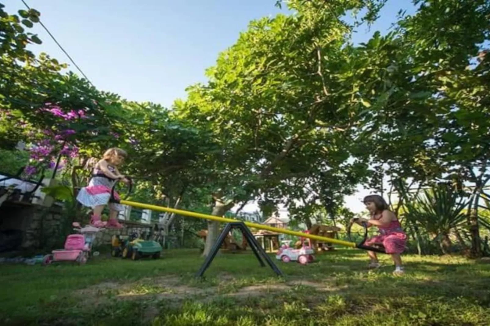 Two-Bedroom Apartment With Lake View-Buitenlucht