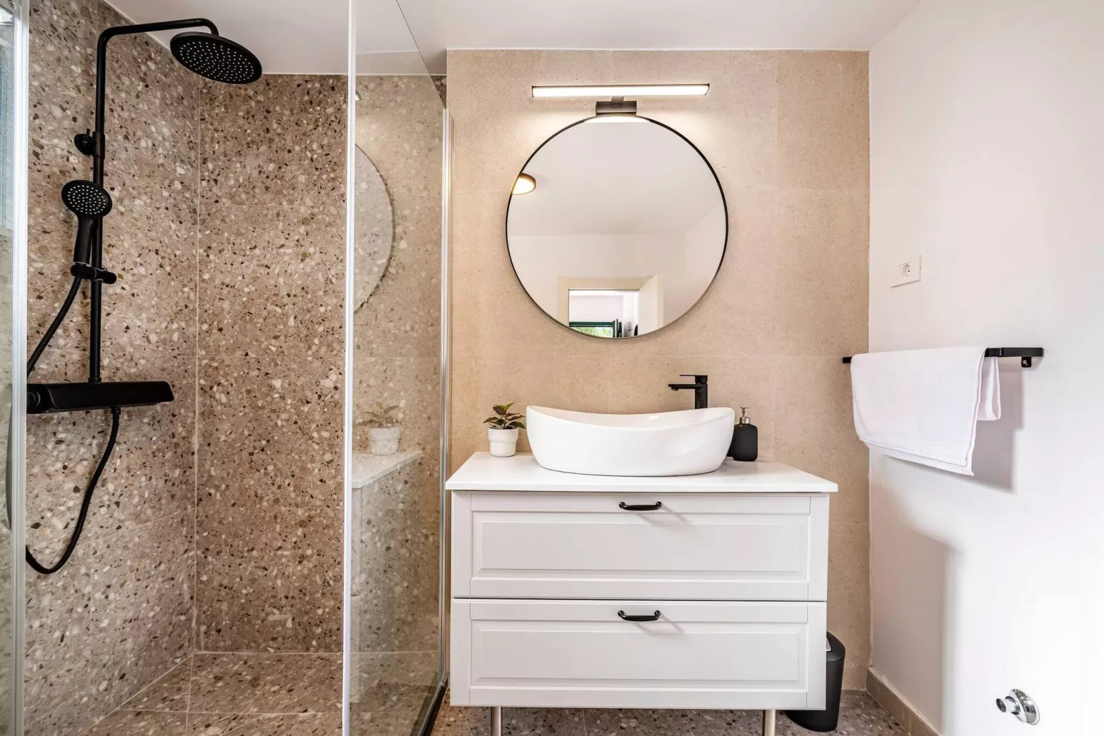 Sea view Villa Nana-Badkamer