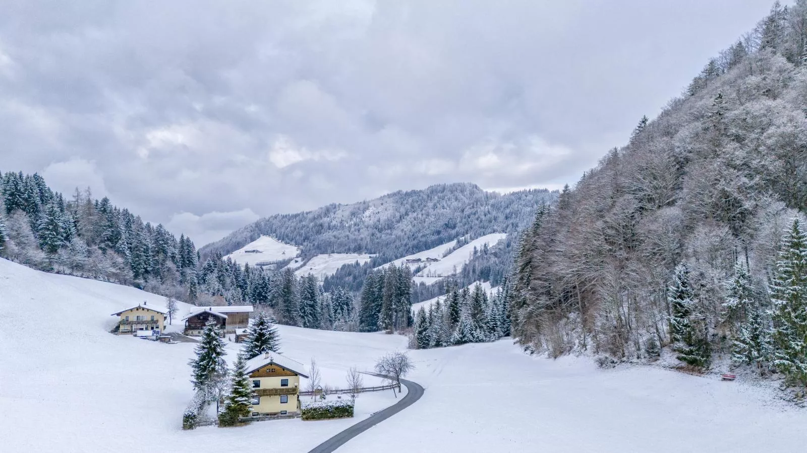 Tiroler Bergtraum Top 1 und 2-Gebied winter 1km
