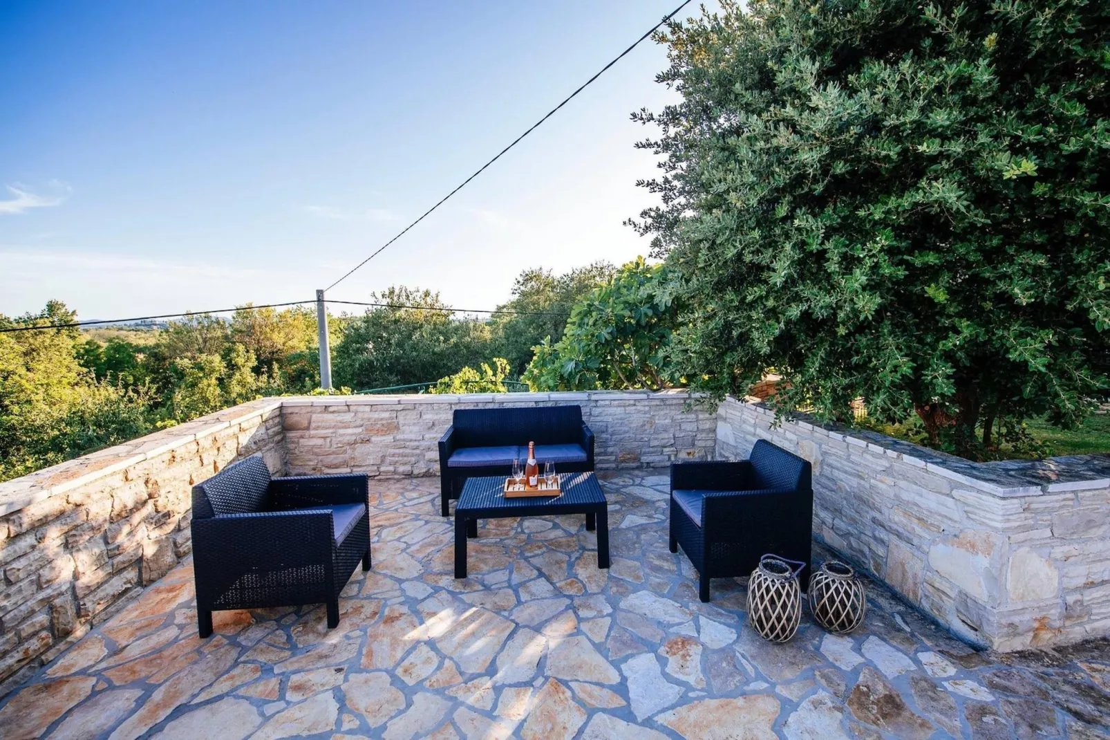 Holiday home Korlat-Terrasbalkon