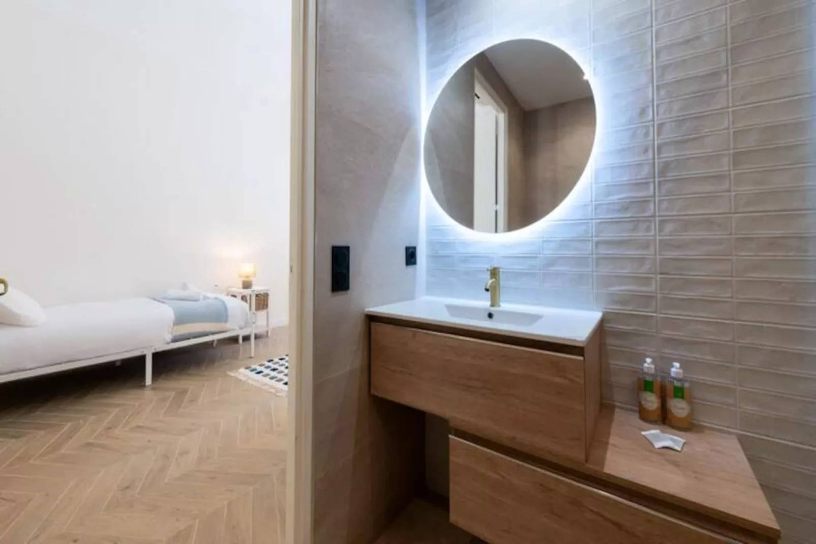 Résidence 4p Bourgeois Rez-de-jardin, Proche Croisette & Plages-Niet-getagd