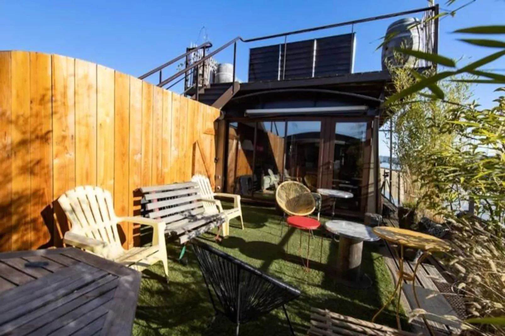 Grand Duplex Luxueux Sur La Péniche Petite Annick-Niet-getagd