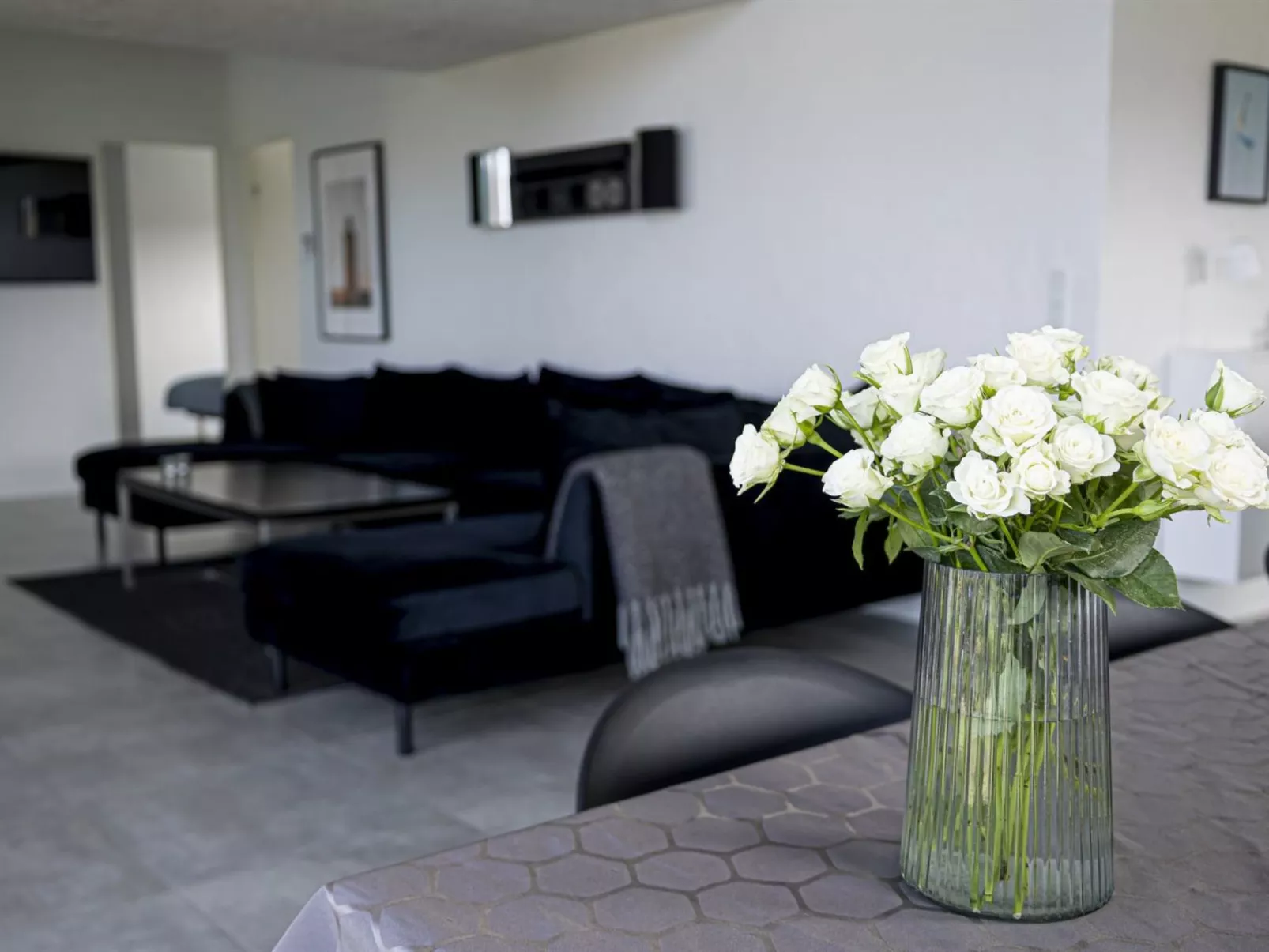 "Volfgang" - 250m from the sea-Binnen