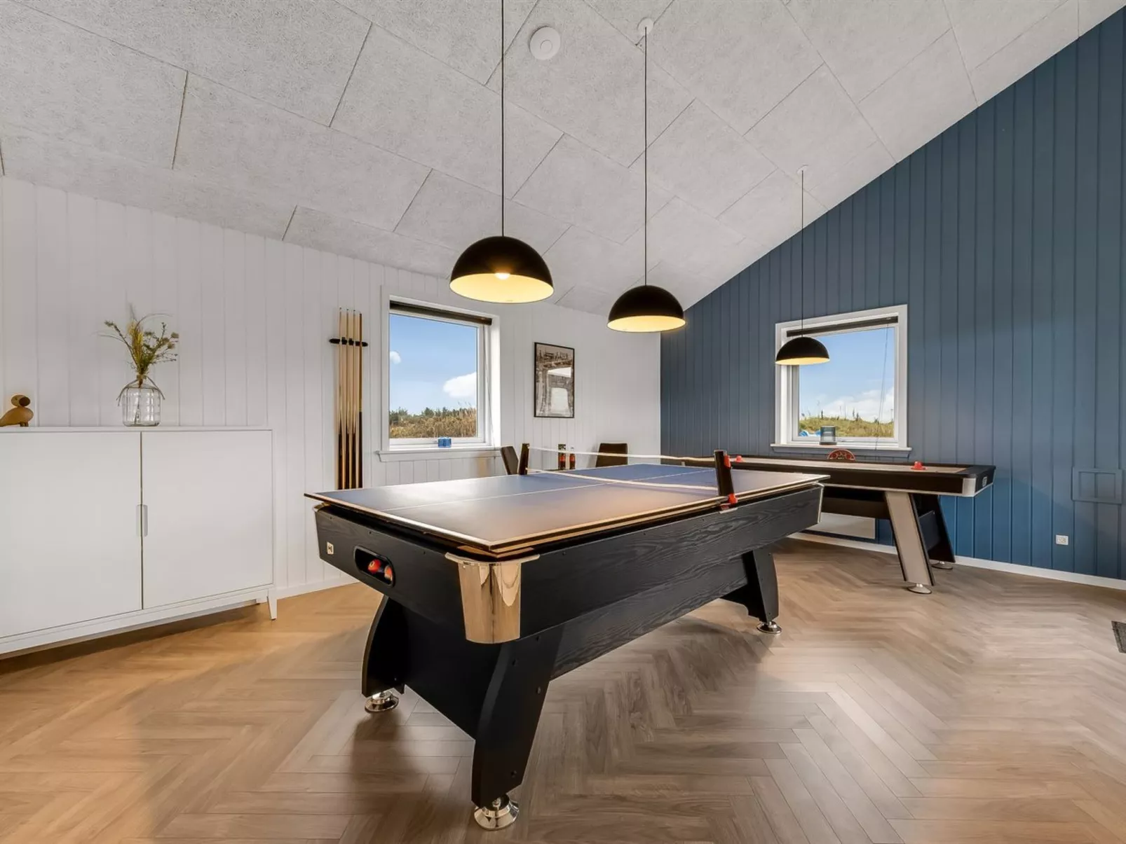 "Markku" - 400m from the sea-Binnen