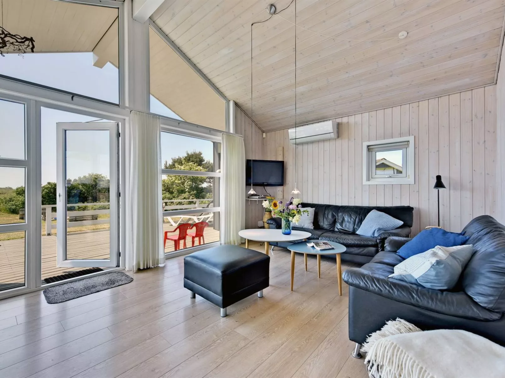 "Chrisse" - 550m from the sea-Binnen