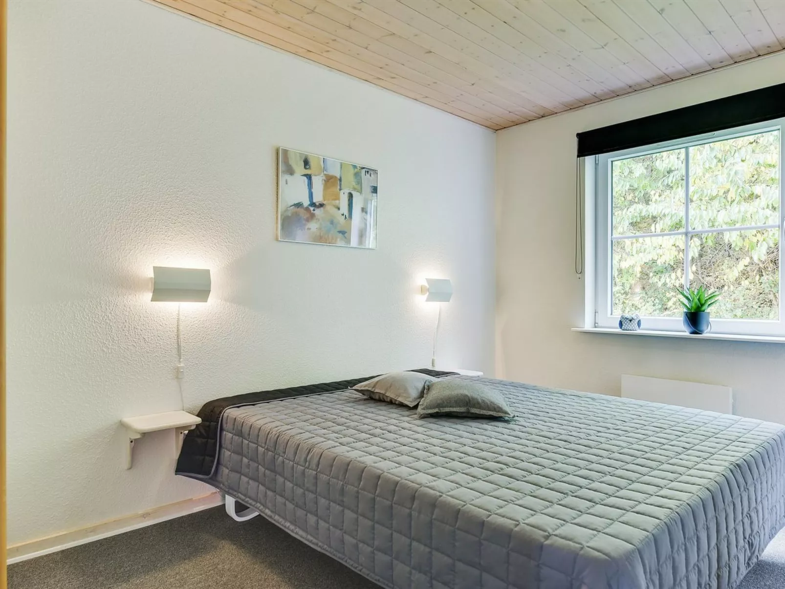 "Babette" - 75m to the fjord-Binnen