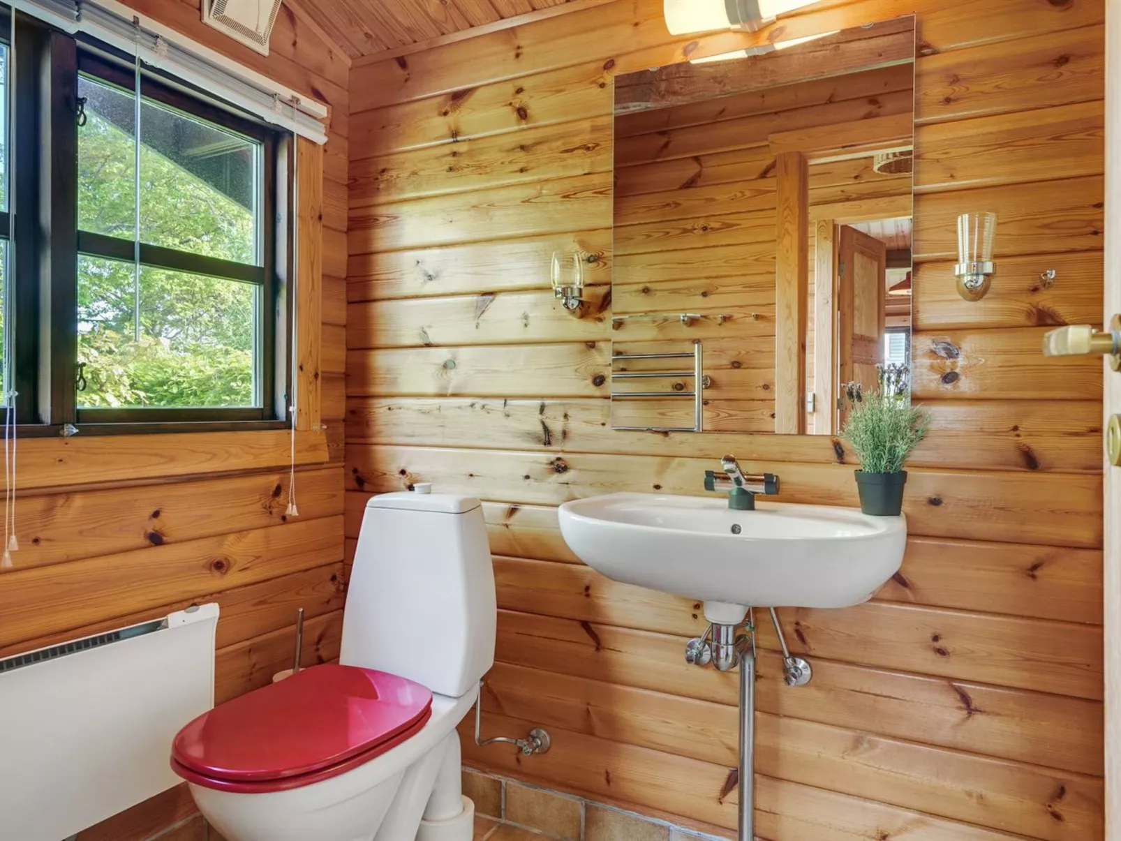 "Gudmunde" - 200m from the sea-Binnen