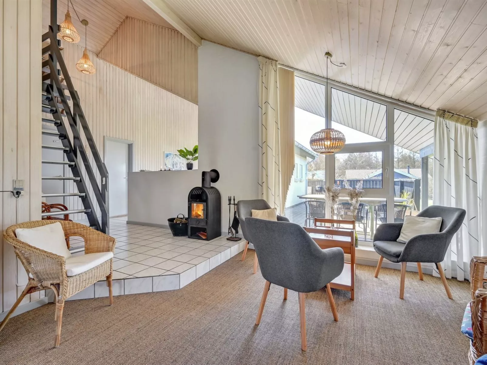 "Faina" - 100m from the sea-Binnen