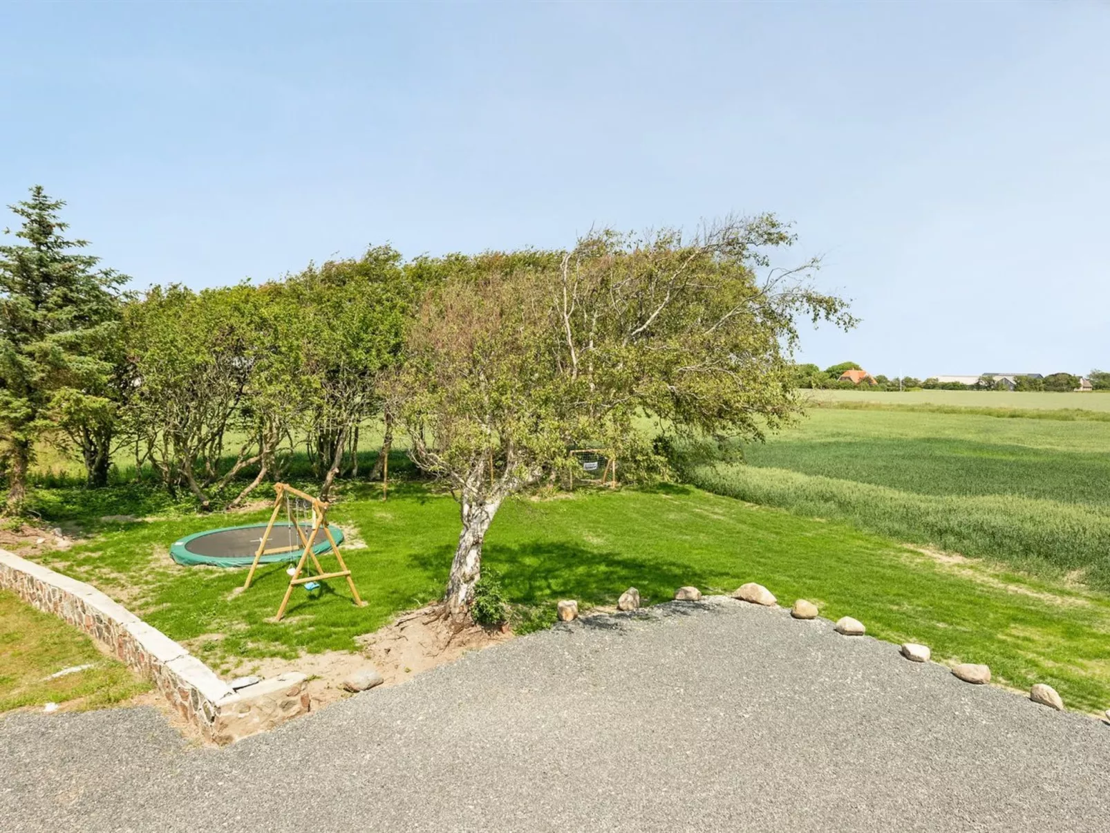 "Iina" - 13km from the sea-Buiten