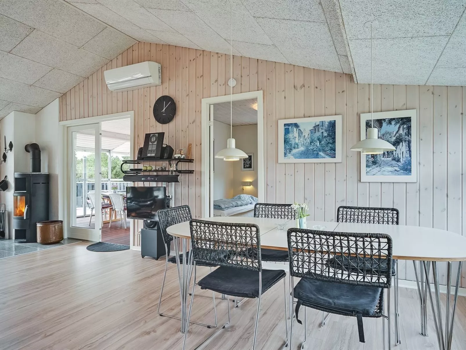 "Emilia" - 1.8km from the sea-Binnen