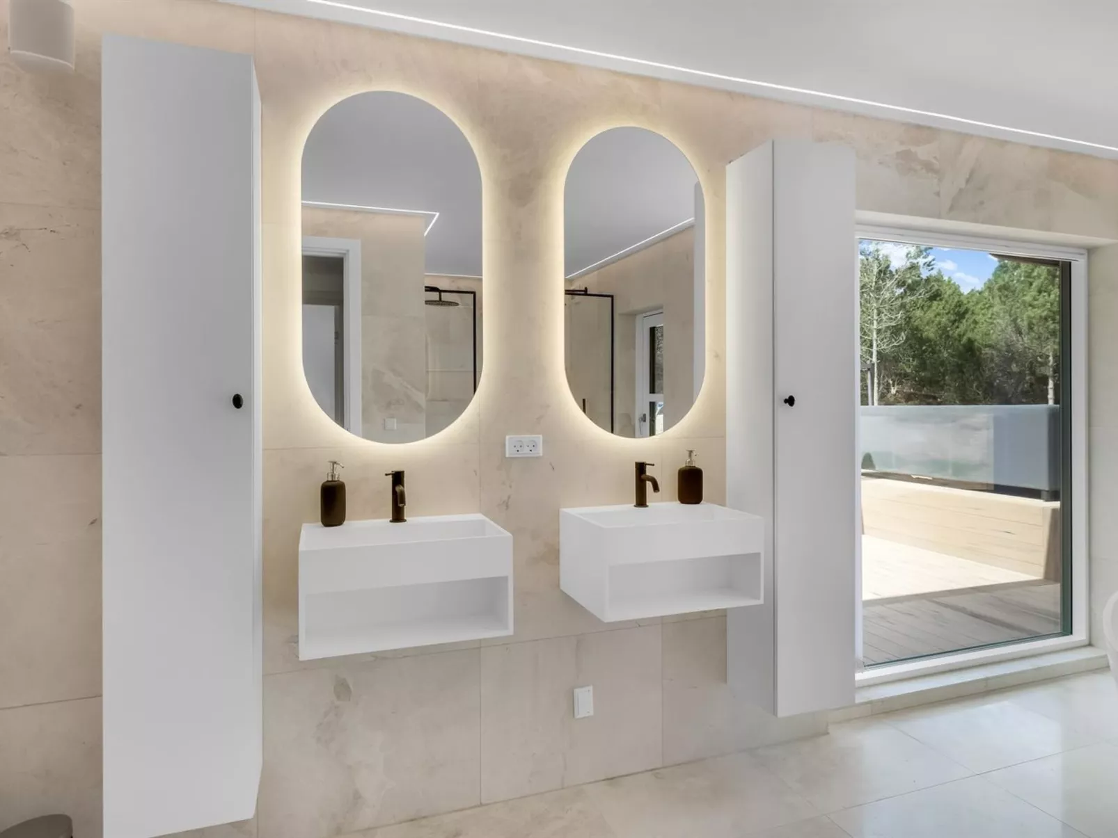 "Hejdie" - 750m from the sea-Binnen