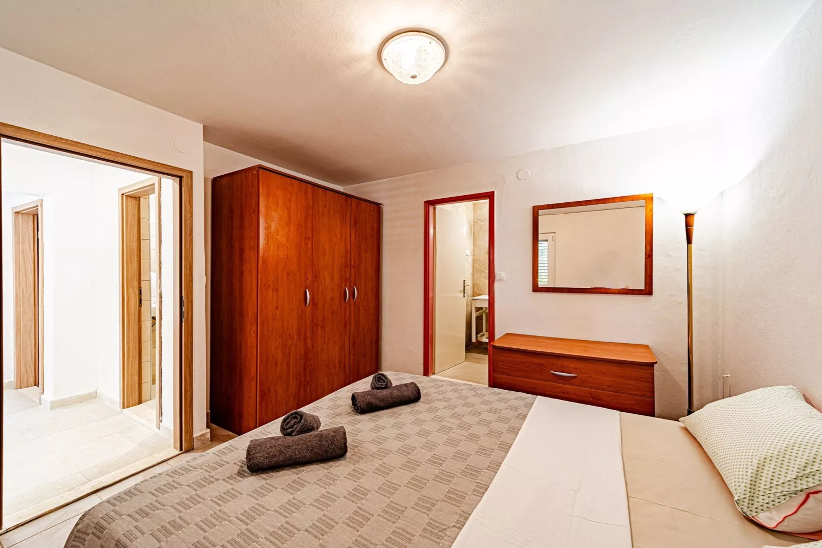 Holiday Home Island Gem - Five  Bedroom Apartment-Slaapkamer