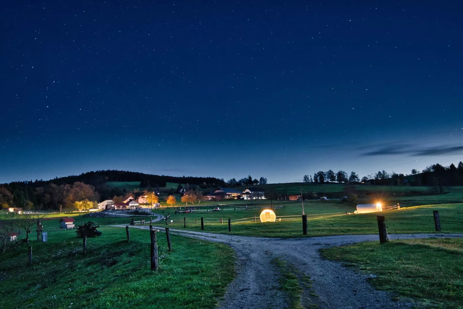 Visnja Gora Meadow Hideaway with Terrace - One Bedroom Cottage with Terrace (owner Hiška na skalci)-Buitenlucht