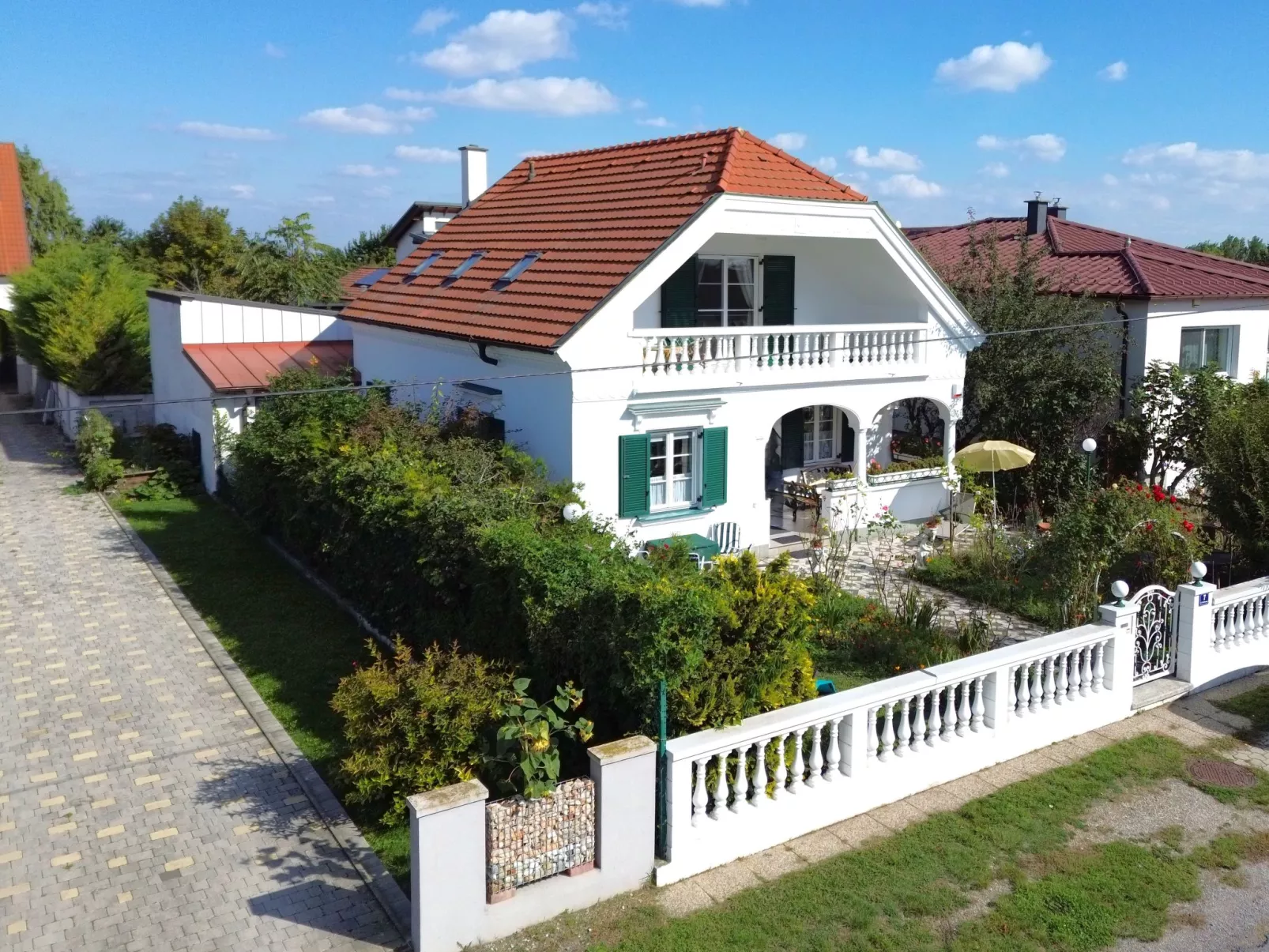 Großmutters Ferienhaus-Buiten