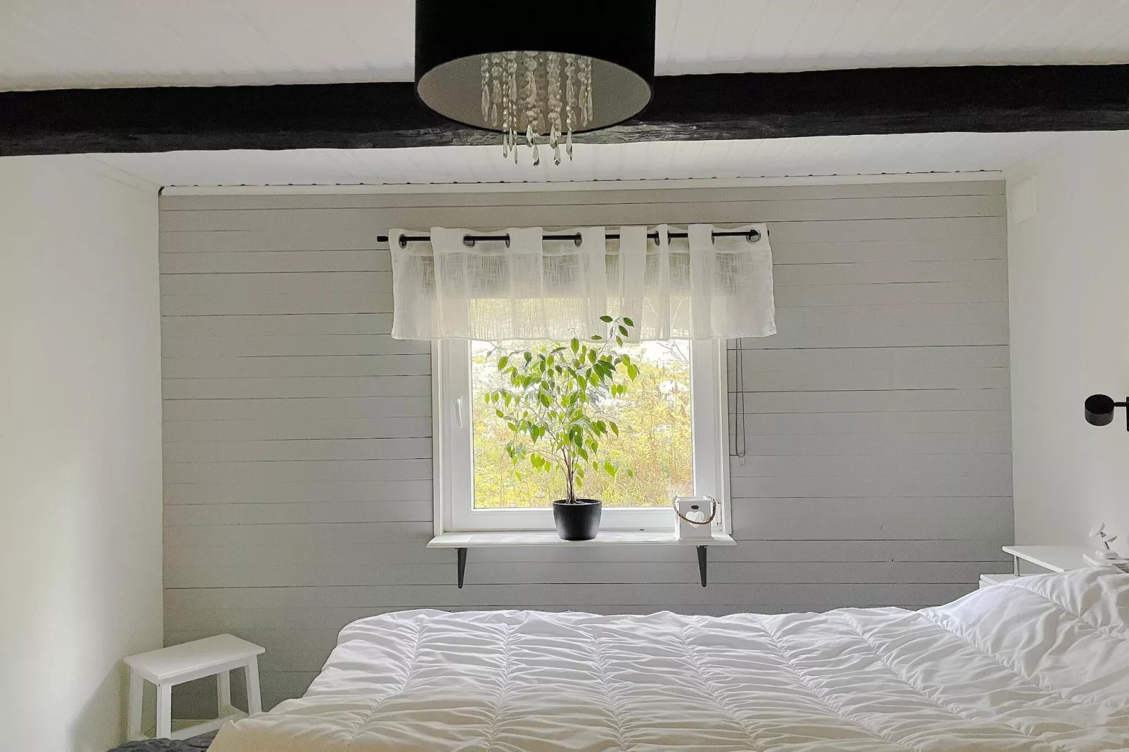 Gezellig toevluchtsoord in het bos met bubbelbad-Binnen