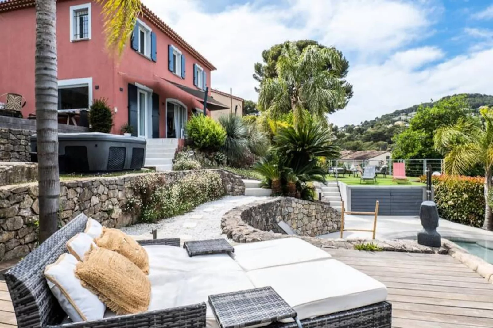 Résidence Villa 5ch Avec Piscine - Golfe Juan-Niet-getagd