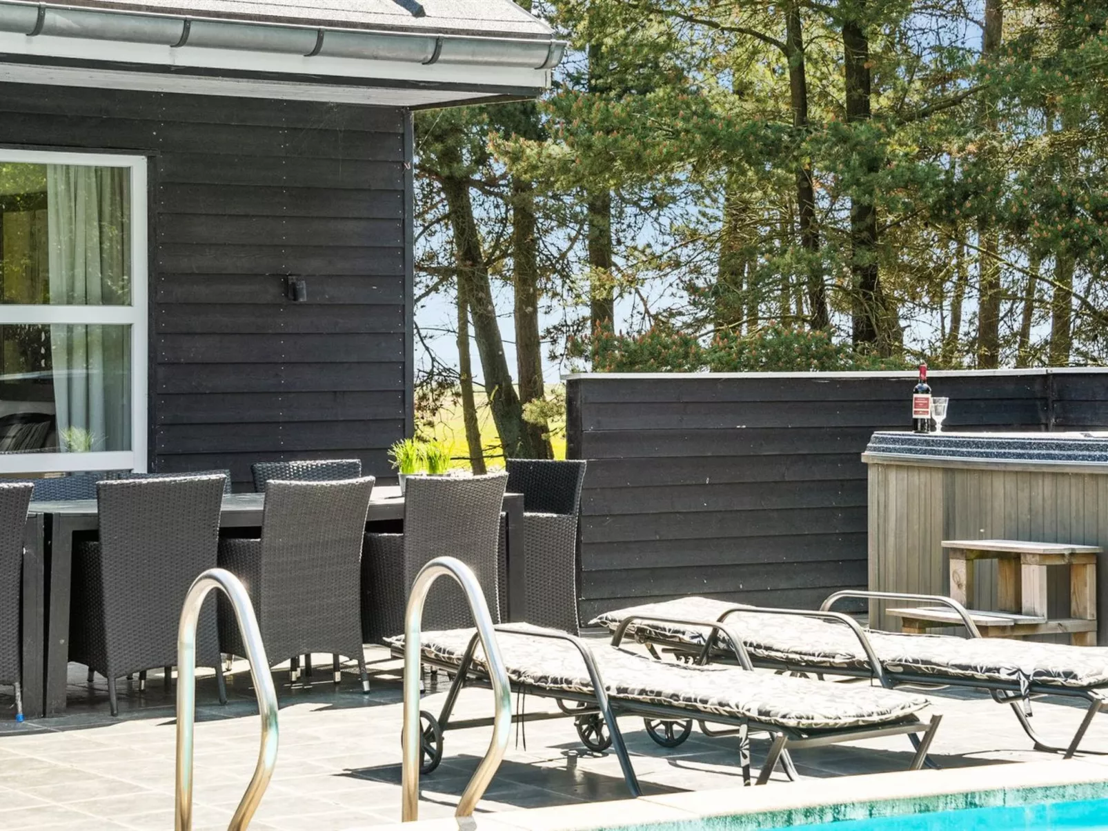 "Svanborg" - 3.7km from the sea-Buiten