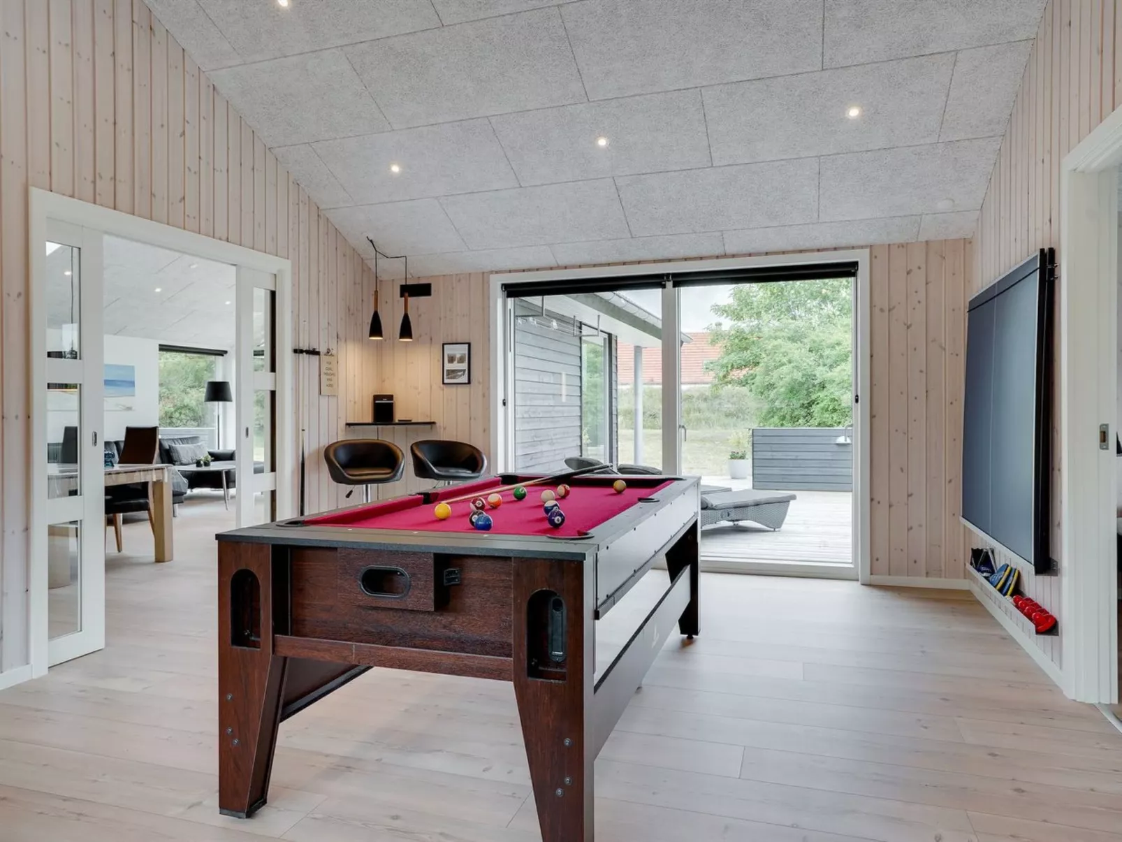 "Fenno" - 900m from the sea-Binnen