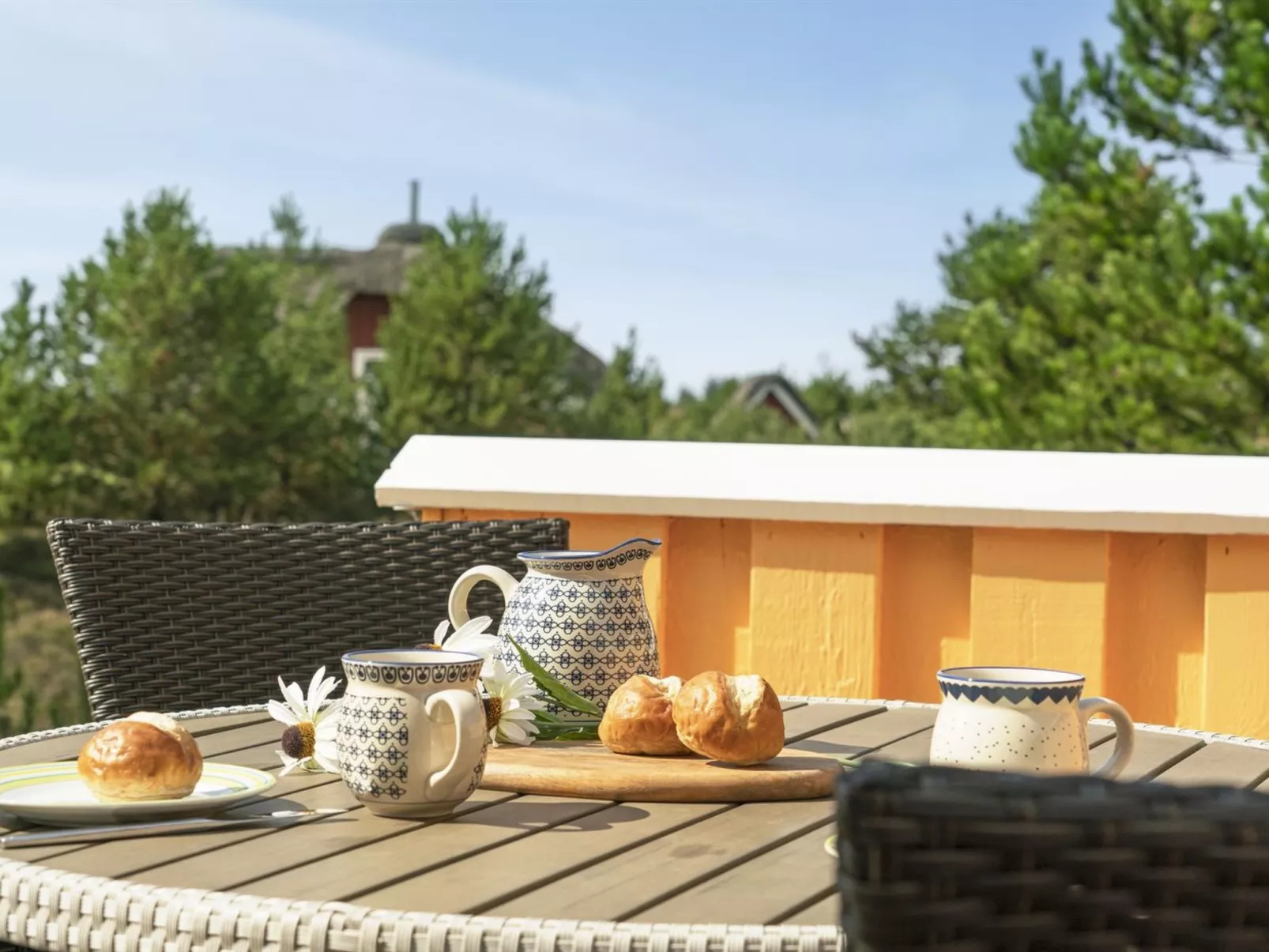 "Wale" - 3.3km from the sea-Buiten