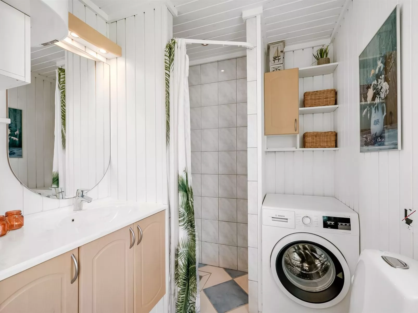 "Raisa" - 200m to the fjord-Binnen