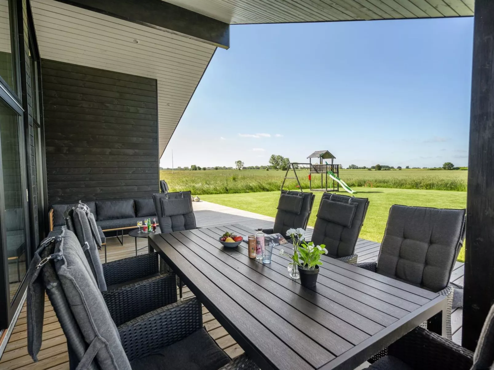 "Thalie" - 400m from the sea-Buiten