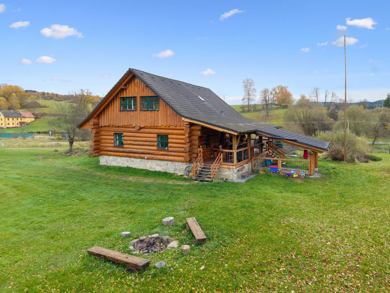 Srub Pohodář-Buiten