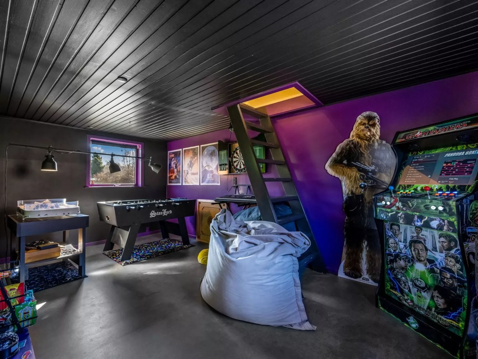 "Hughe" - 1.3km from the sea-Binnen