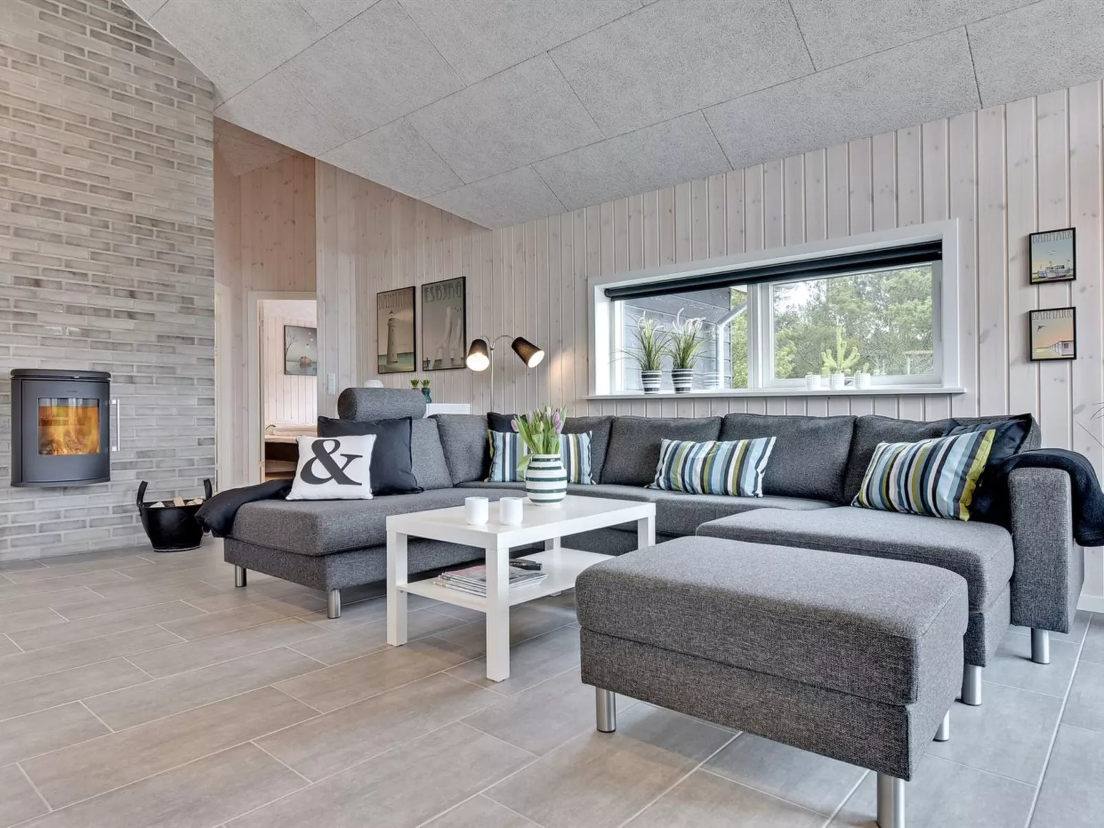 "Hwithoveth" - 1.4km from the sea-Binnen