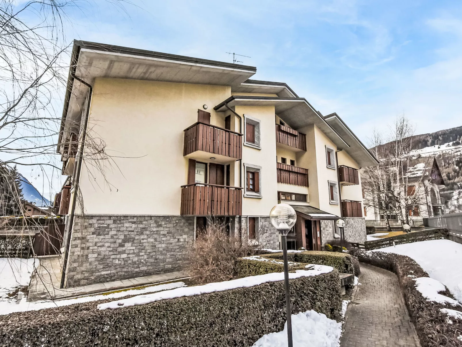 Monte Confinale Garden View-Buiten