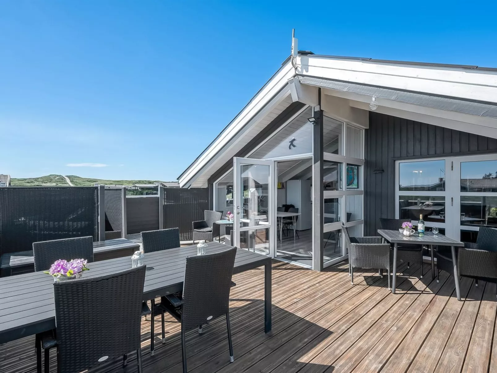 "Henning" -  from the sea-Buiten