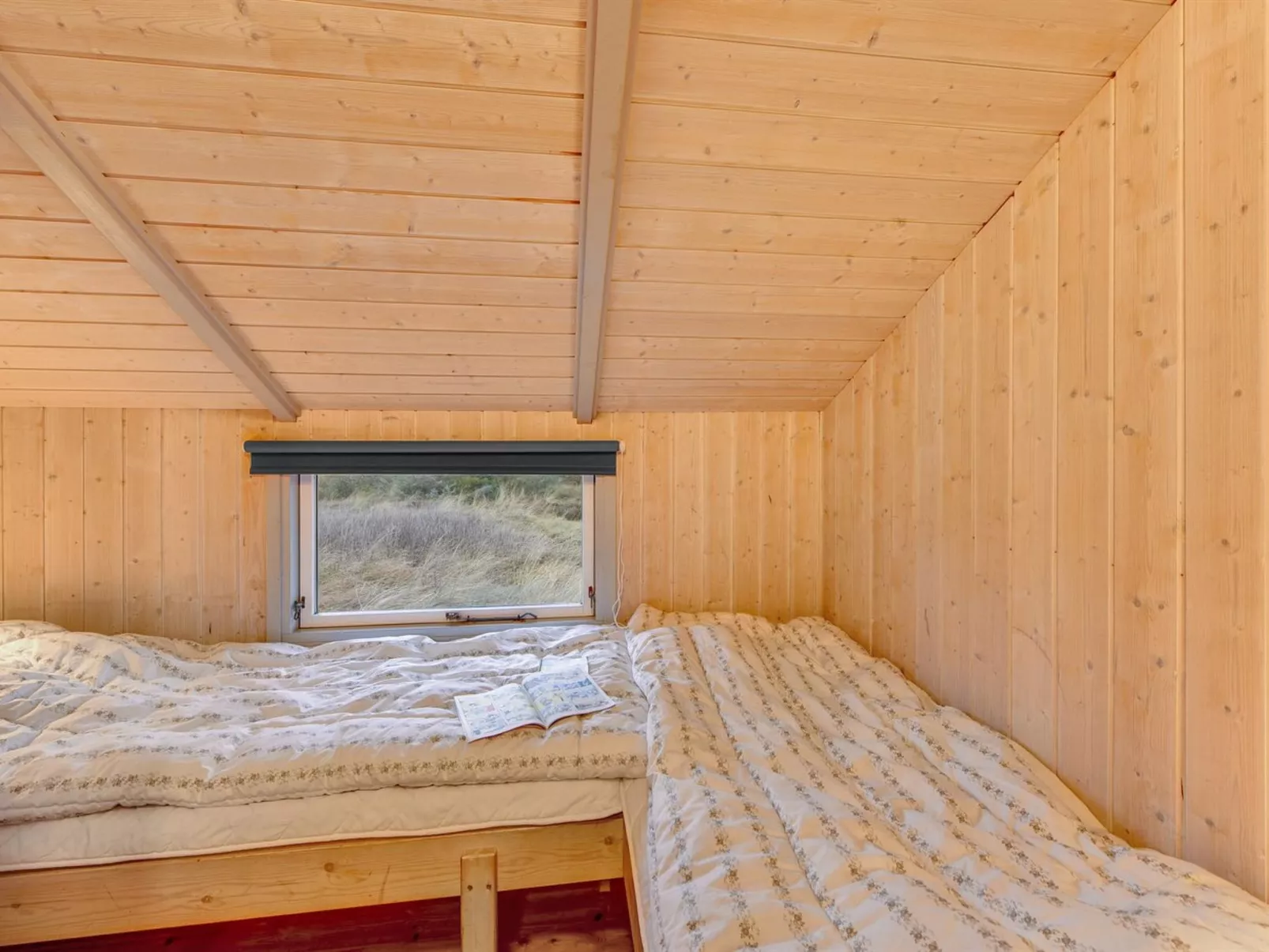 "Durita" - 600m to the fjord-Binnen