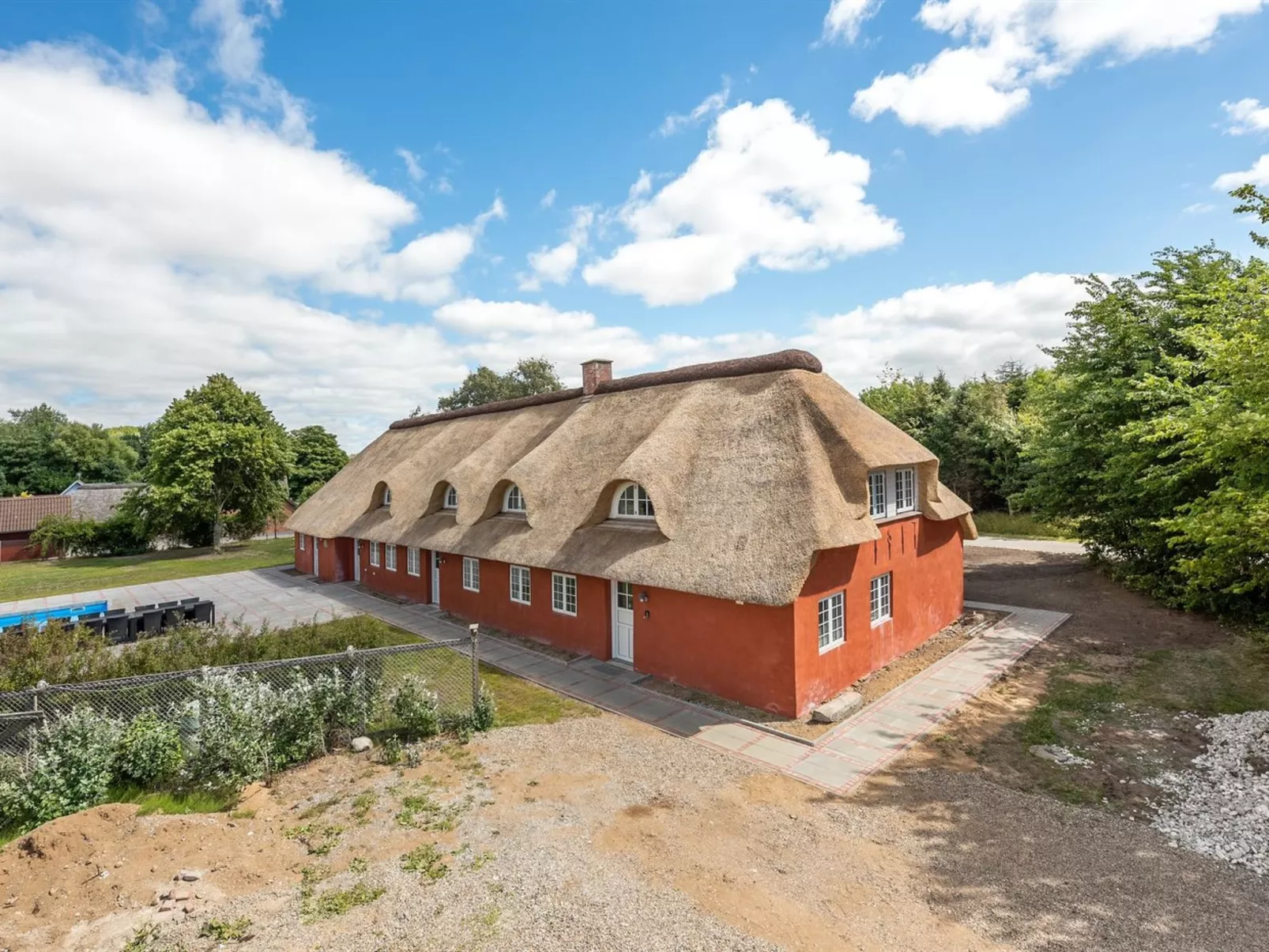 "Alitta" - 27km from the sea-Buiten