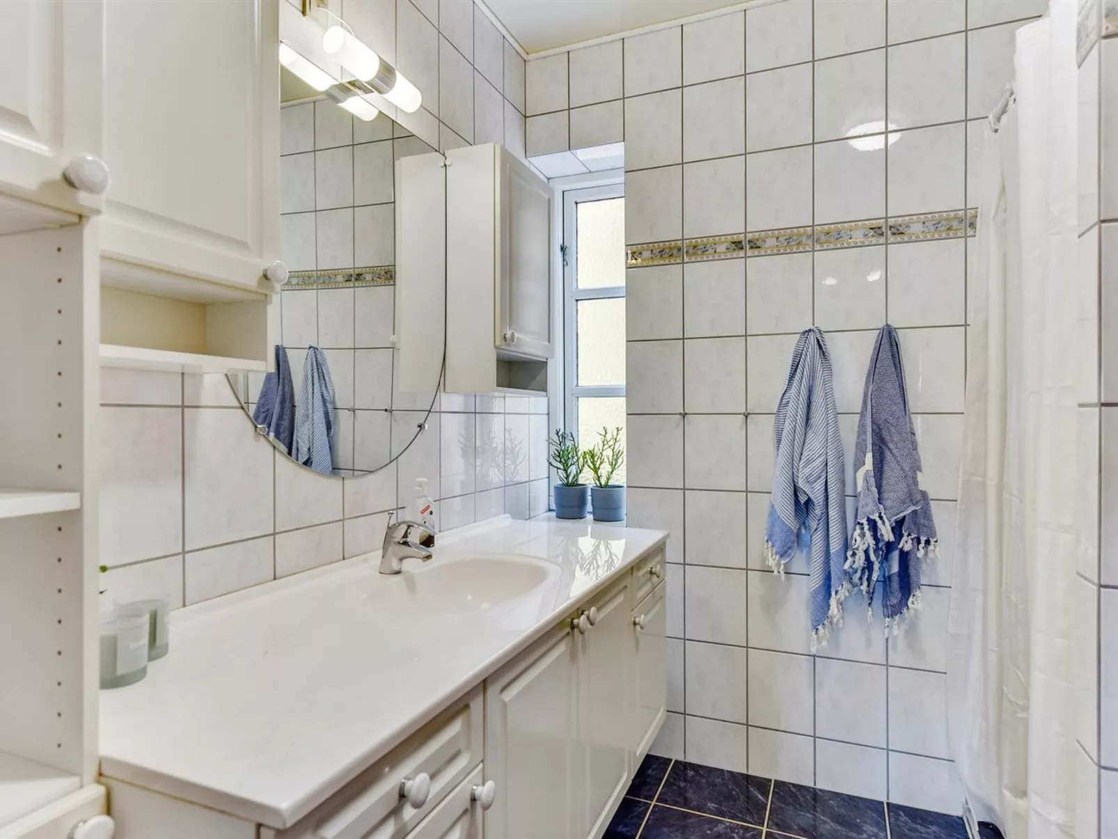 "Reeta" - 32km from the sea-Binnen