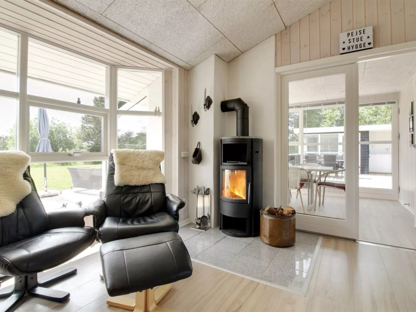 "Emilia" - 1.8km from the sea-Binnen