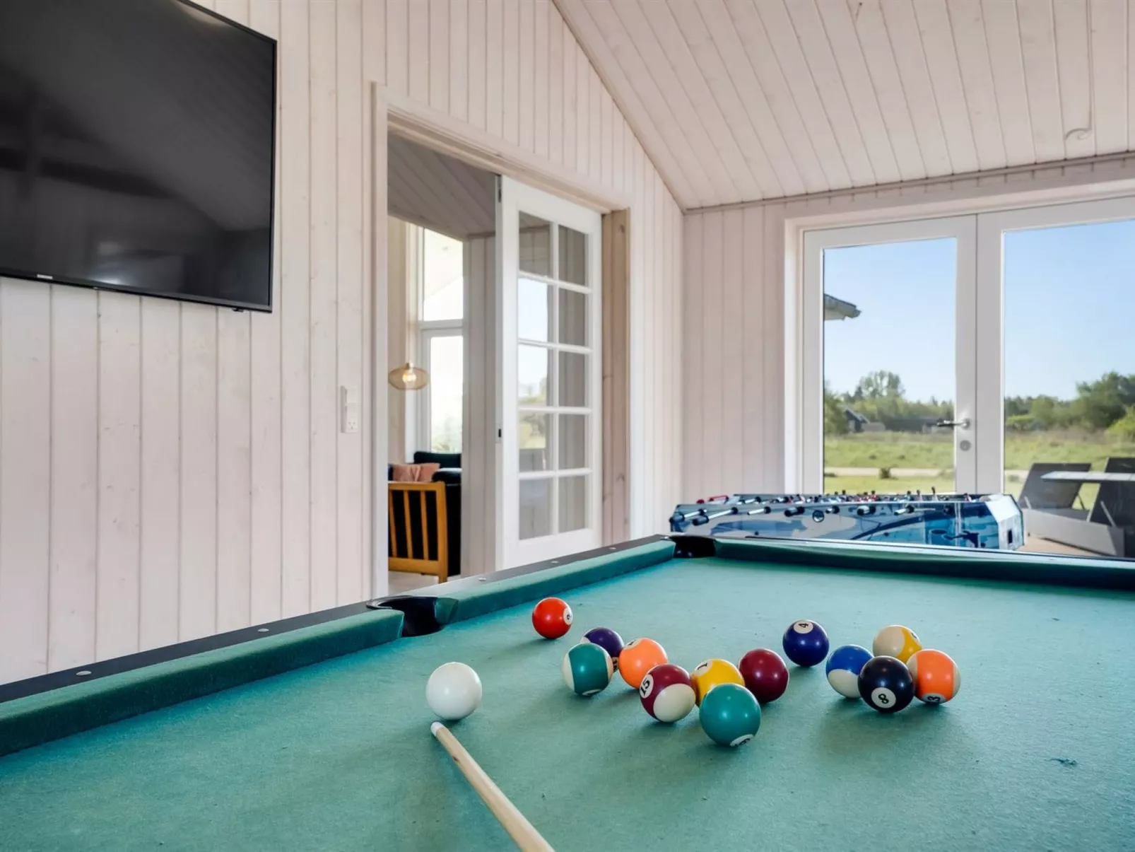 "Kiersten" - 800m from the sea-Binnen