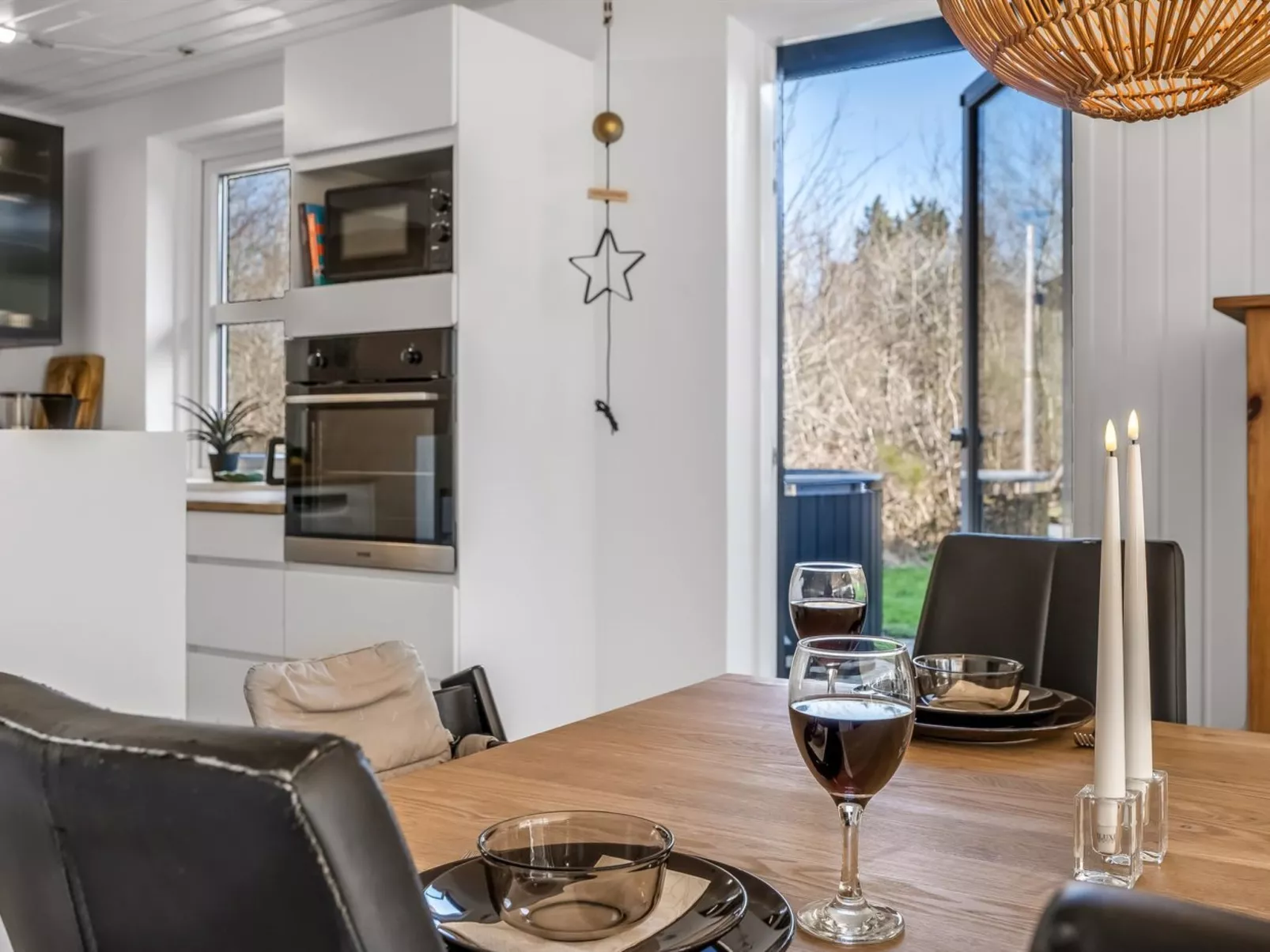 "Karmen" - 250m to the fjord-Binnen