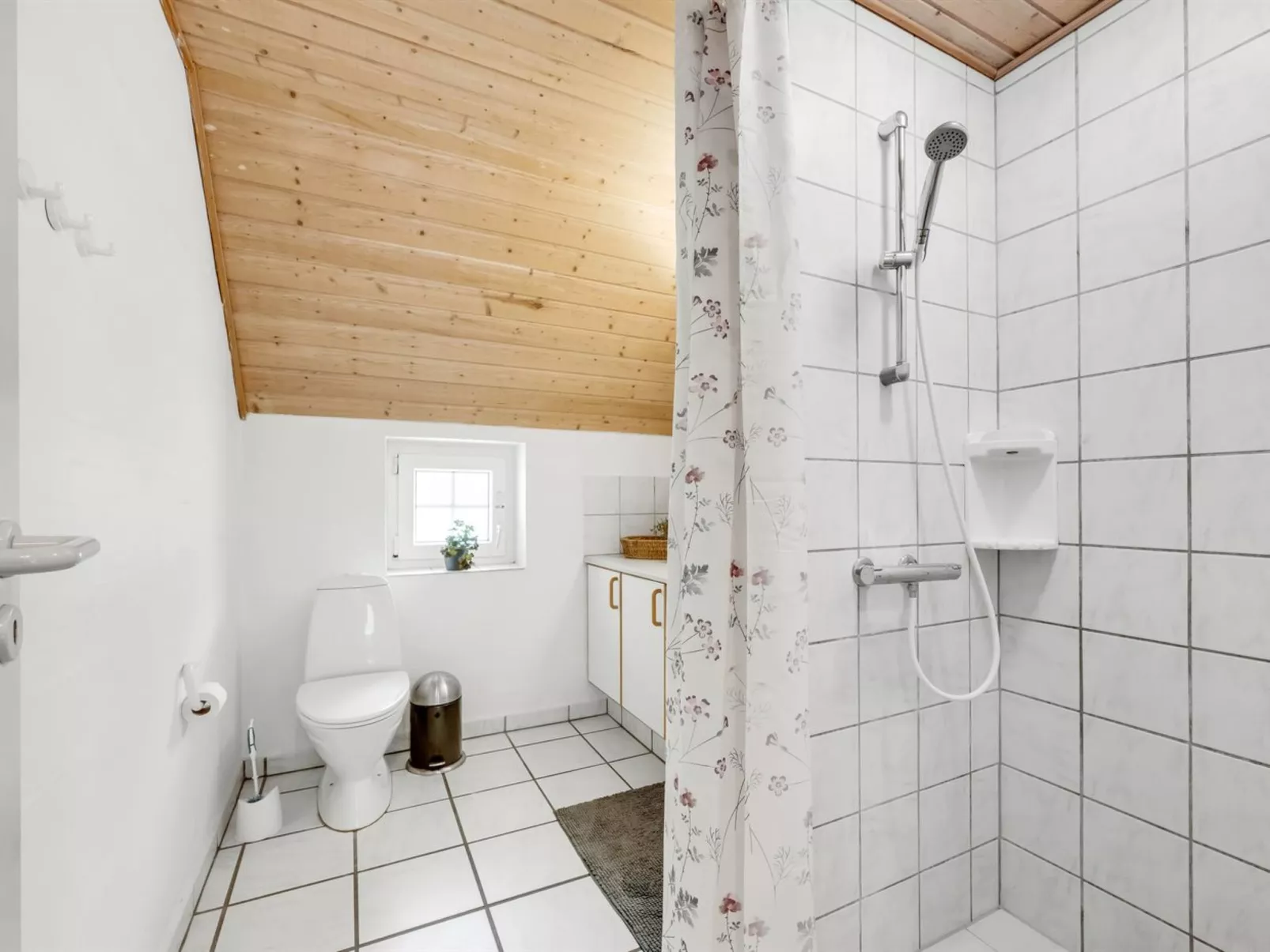 "Ulf" - 2km from the sea-Binnen