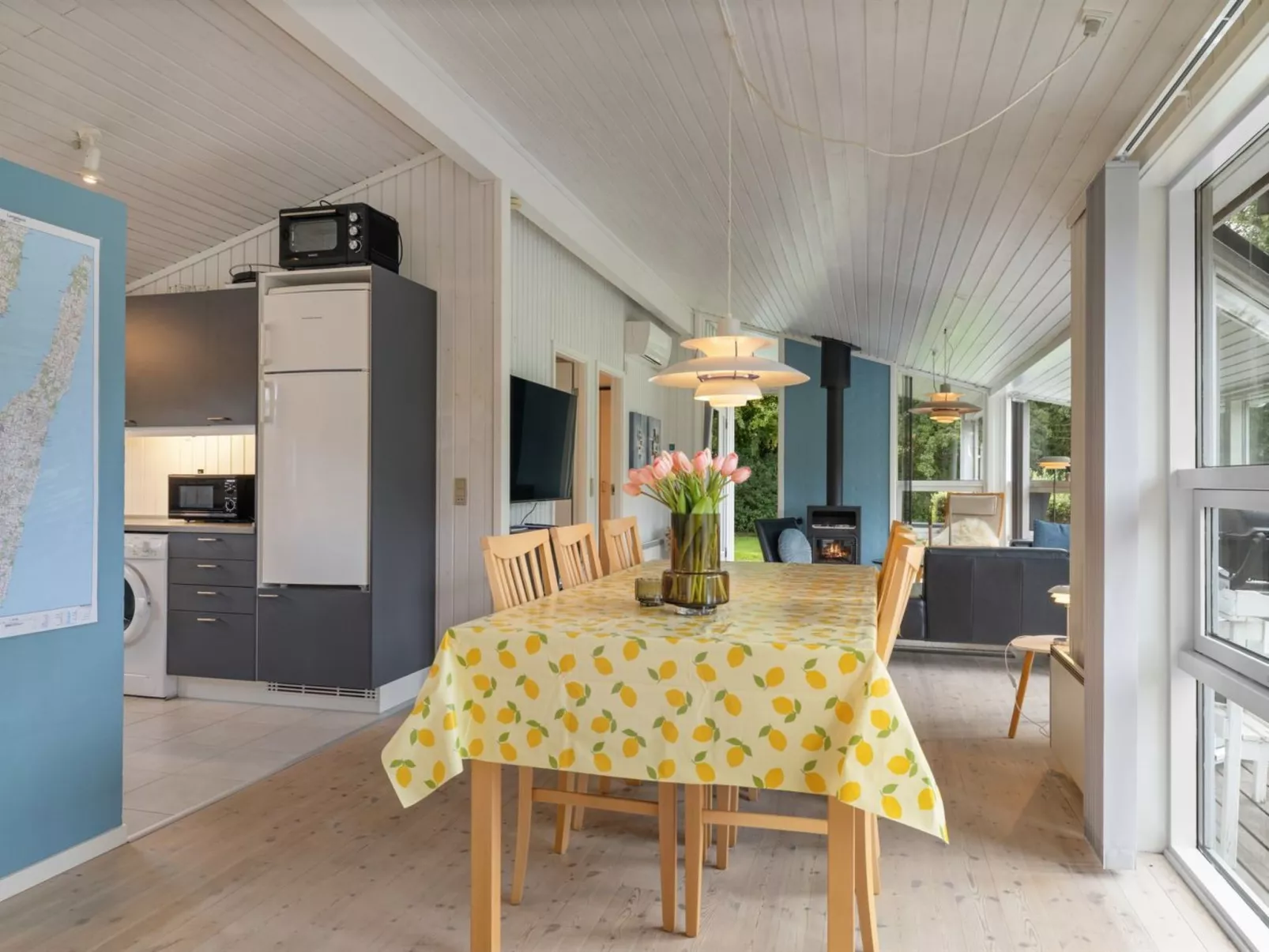 "Tanita" - 450m from the sea-Binnen