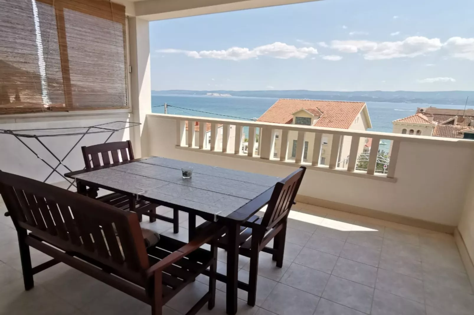 Three Bedroom Apartment with Terrace and  Sea View-Terras
